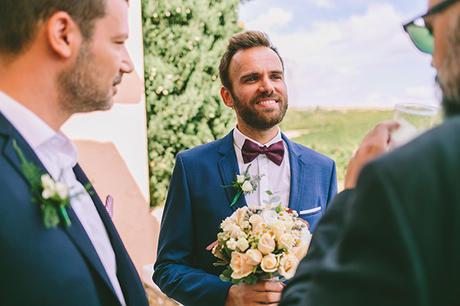 Romantic vineyard wedding bridal-bouquet-roses-chamomile