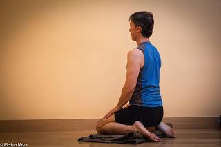 Featured Pose: Hero Pose (Virasana) Featured Pose: Hero Pose (Virasana)