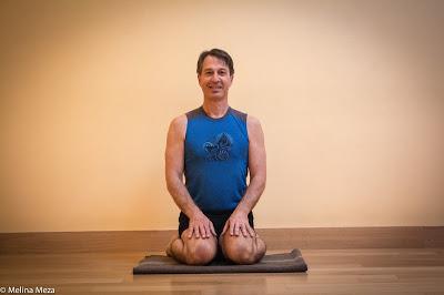 Featured Pose: Hero Pose (Virasana) Featured Pose: Hero Pose (Virasana)