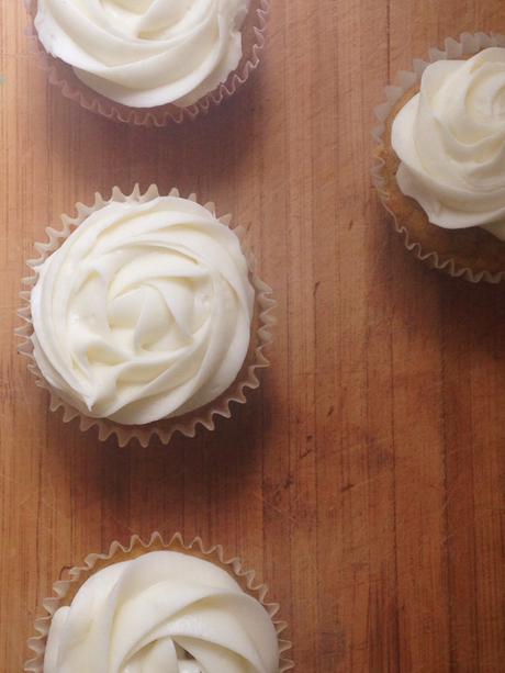 Rosette vanilla cupcakes II