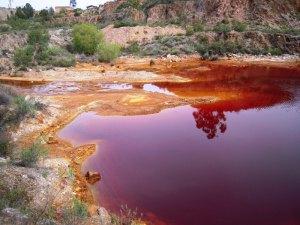 Mining Water Pollution (Wikipedia)