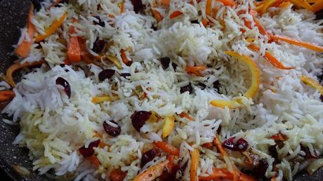 persian-jewled-rice-easy-vegan-vegetarian-healthy-persian-cuisine-Eid-wedding-dinner-almonds-pistachios-carrots-rose-healthy-
