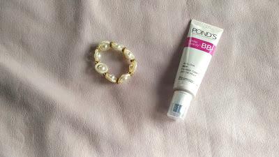 How to Look Spotless in Monsoon How to Look Spotless in Monsoon