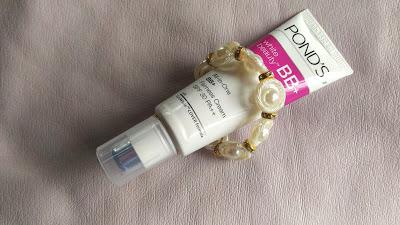 How to Look Spotless in Monsoon How to Look Spotless in Monsoon