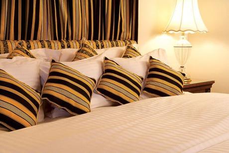 hotel cushions