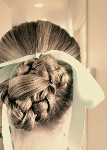 The Most Popular Students Hairstyles For Every Day - Megha Shop The Most Popular Students Hairstyles For Every Day - Megha Shop