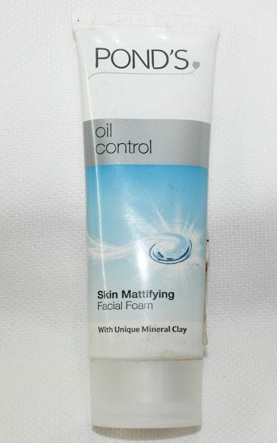 Pond’s Oil Control Skin Mattifying Facial Foam Review 