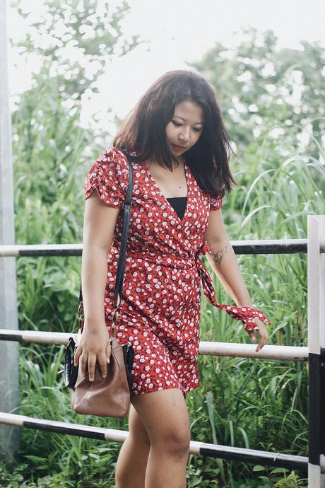 Selestyme by Chayanika Rabha Fashion blogger wearing Floral print dress via Flipkart Summer Fashion
