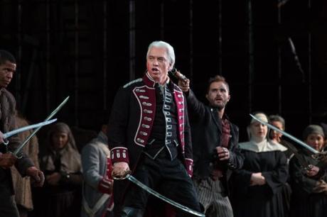 Di Luna (Hvorostovsky) under duress in Act II of Trovatore