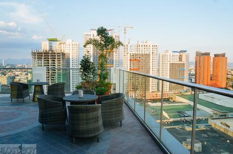 Novotel Manila Araneta Center: Check Out Its Premier Lounge Novotel Manila Araneta Center: Check Out Its Premier Lounge
