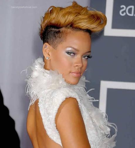 Trendy and Quirky Pictures of Rihanna’s Short Hairstyles Rihanna Faux hawks Hairstyle