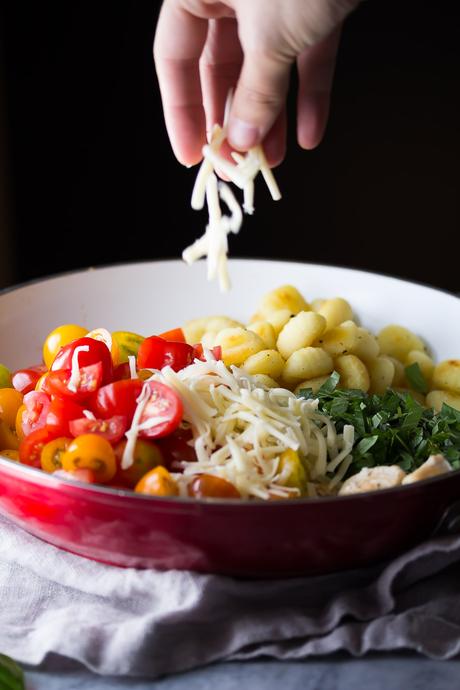 Caprese Chicken Gnocchi Skillet This summery Caprese Chicken Gnocchi Skillet cooks in 30 minutes using one pot, making it a perfect weeknight dinner!