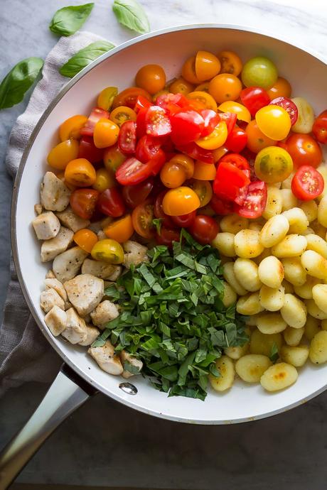 Caprese Chicken Gnocchi Skillet This summery Caprese Chicken Gnocchi Skillet cooks in 30 minutes using one pot, making it a perfect weeknight dinner!
