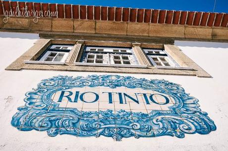 azulejos of Rio Tinto Train Station, Portugal / Estação Ferroviária de Rio Tinto