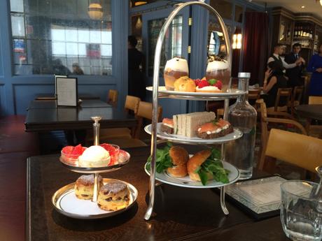 5 things enjoys afternoon tea at The Ivy Cafe Marylebone