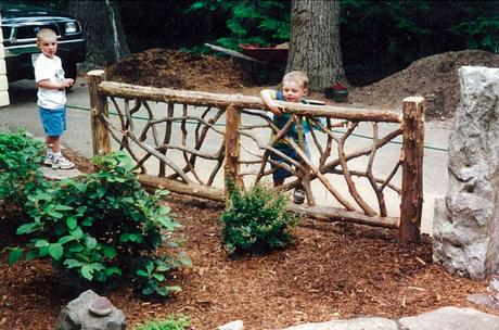 Rustic Fence Ideas For A Small Yard