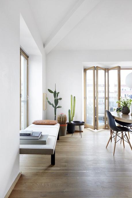 Simple, Chic, and Beautiful Interiors Simple, Chic, and Beautiful Interiors