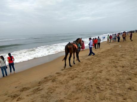 Chennai: The charismatic coastal city of South India – Guest post P10 A scene at the beach