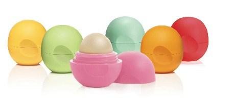 Genius Lip Balm Beauty Hacks For All Your Summer Woes eos lip balm beauty hacks