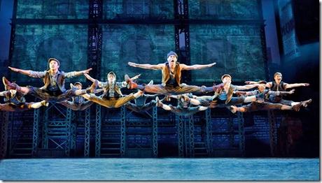 Review: Newsies (Broadway in Chicago, 2016) Review: Newsies (Broadway in Chicago, 2016)