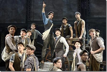 Review: Newsies (Broadway in Chicago, 2016) Review: Newsies (Broadway in Chicago, 2016)