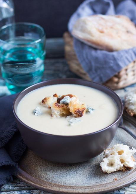 Creamy Cauliflower Cheese Soup