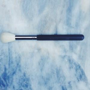 AUGUST 2016 MORPHE BRUSH CLUB REVIEW Morphe M530 - Contour Blender