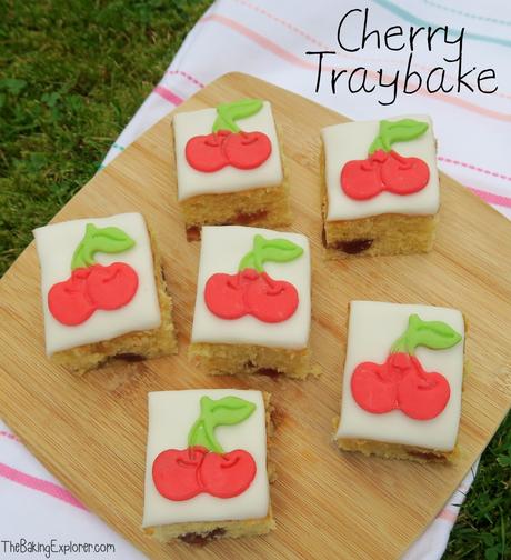 Cherry Traybake & Bake Box 4 Unboxing Cherry Traybake & Bake Box 4 Unboxing