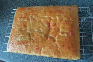 Cherry Traybake & Bake Box 4 Unboxing Cherry Traybake & Bake Box 4 Unboxing