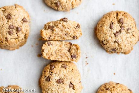 Chocolate Chip Macaroons (Gluten Free, Paleo + Vegan) Chocolate Chip Macaroons (Gluten Free, Paleo + Vegan)