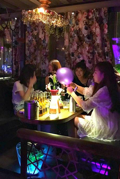 China’s Culture Club: Flower Power, Fruit Platters and Laughing Gas! Using Nitrous Oxide in a bar