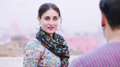 kareena kapoor Hot Pics & Kareena Kapoor Sexy Bikini Wallpaper in HD kareena kapoor Hot Pics & Kareena Kapoor Sexy Bikini Wallpaper in HD