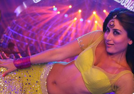 kareena kapoor Hot Pics & Kareena Kapoor Sexy Bikini Wallpaper in HD kareena kapoor Hot Pics & Kareena Kapoor Sexy Bikini Wallpaper in HD