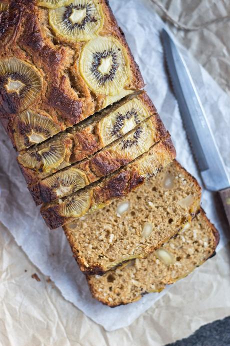 Kiwifruit, Macadamia and Coconut Bread