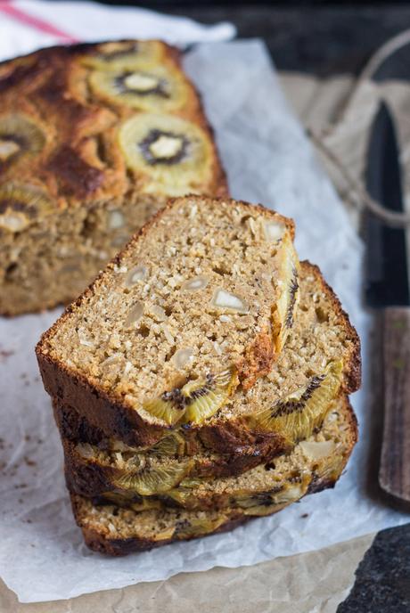 Kiwifruit, Macadamia and Coconut Bread