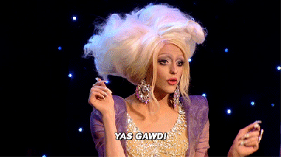 Toddlers & Tiaras: Git It Gurrrrl! That’s Right…It’s Time To Sparkle And Spray Again, Baby. They’re Baaaaaaack! giphy-1