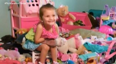 Toddlers & Tiaras: Git It Gurrrrl! That’s Right…It’s Time To Sparkle And Spray Again, Baby. They’re Baaaaaaack! w2