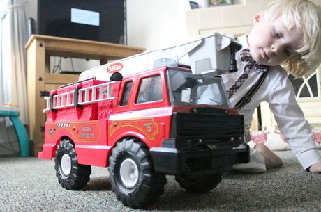 Tonka Tough Mothers: Tonka Steel Mighty Fire Truck Review