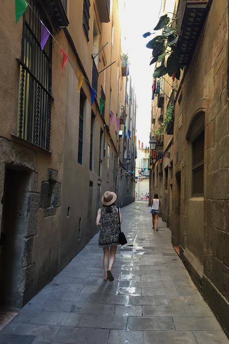 Barcelona Hello Freckles August Summer Travel Blogger City Break Spain Gothic Quarter Streets