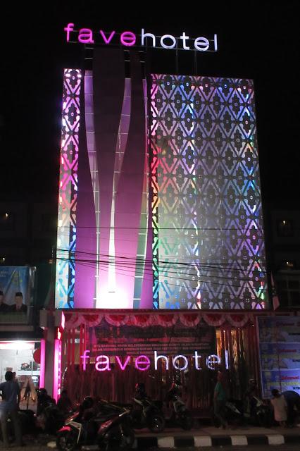 Hotel Review: Favehotel in Mataram
