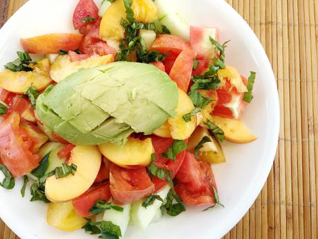 Late Summer Eats : Peach, Heirloom Tomato + Avocado Salad | Dreamery Events