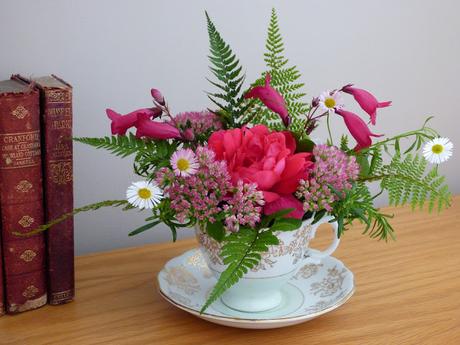 Week 2 Homework - Flower Arrangement in a tea cup