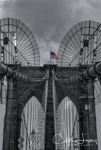 NewYork, Brooklyn Bridge, Black and White, monochrome, selective colour, travel photography