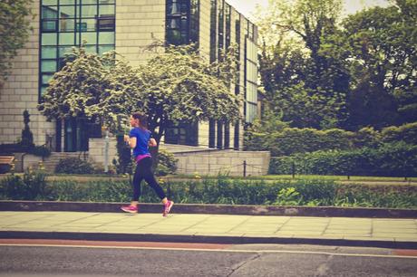 5 Tips on How to Jog Safely on the Roads 5 Tips on How to Jog Safely on the Roads