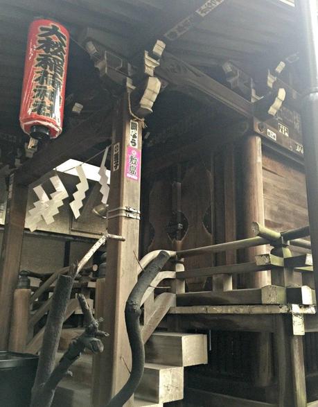 wooden shrine in Tokyo