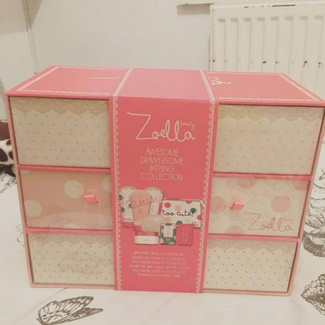 Zoella Awesome Drawsome Bathing Collection | Review