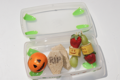 SPOOKTOBER SERIES// 3 Spooktastic Lunchbox Ideas Made Easy