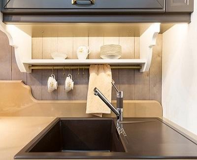 black-kitchen-sink