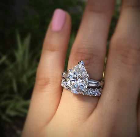 Big Engagement Rings Are Tacky? Big engagement rings are tacky