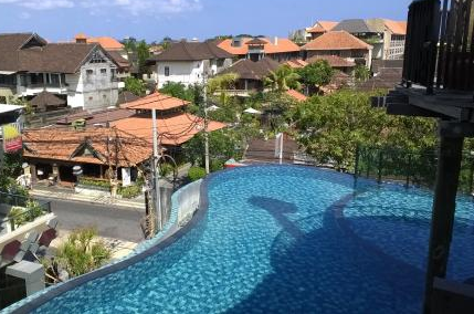 Sun Island Bali : Part 1 - Legian and Kuta
